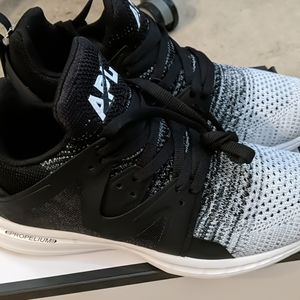 Lululemon x APL techloom ascend black ombre